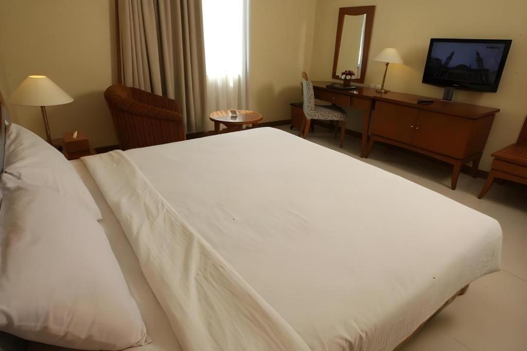 Makassar Golden Hotel Eksteriør billede