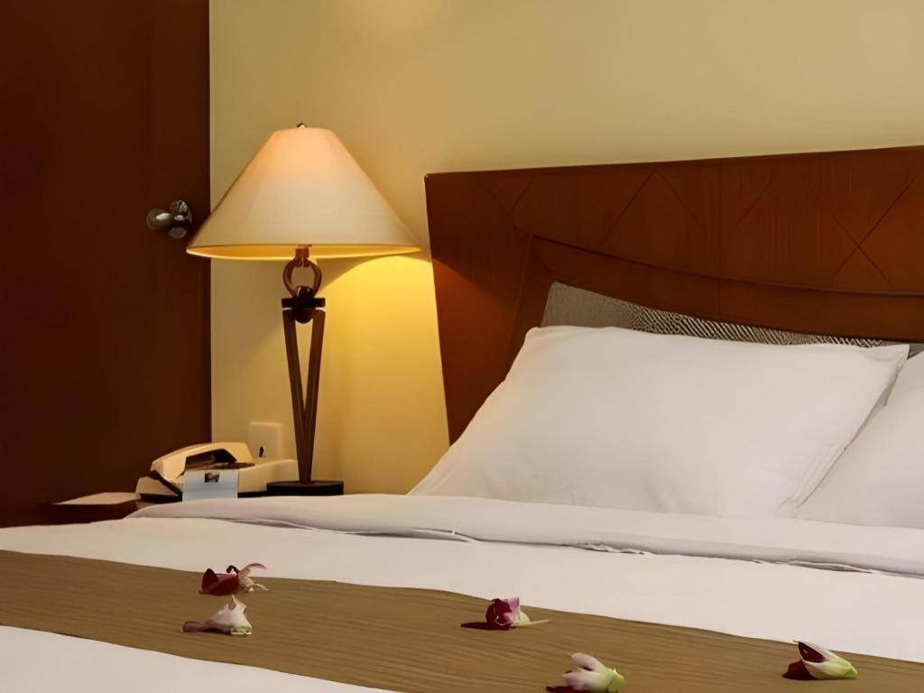 Makassar Golden Hotel Eksteriør billede