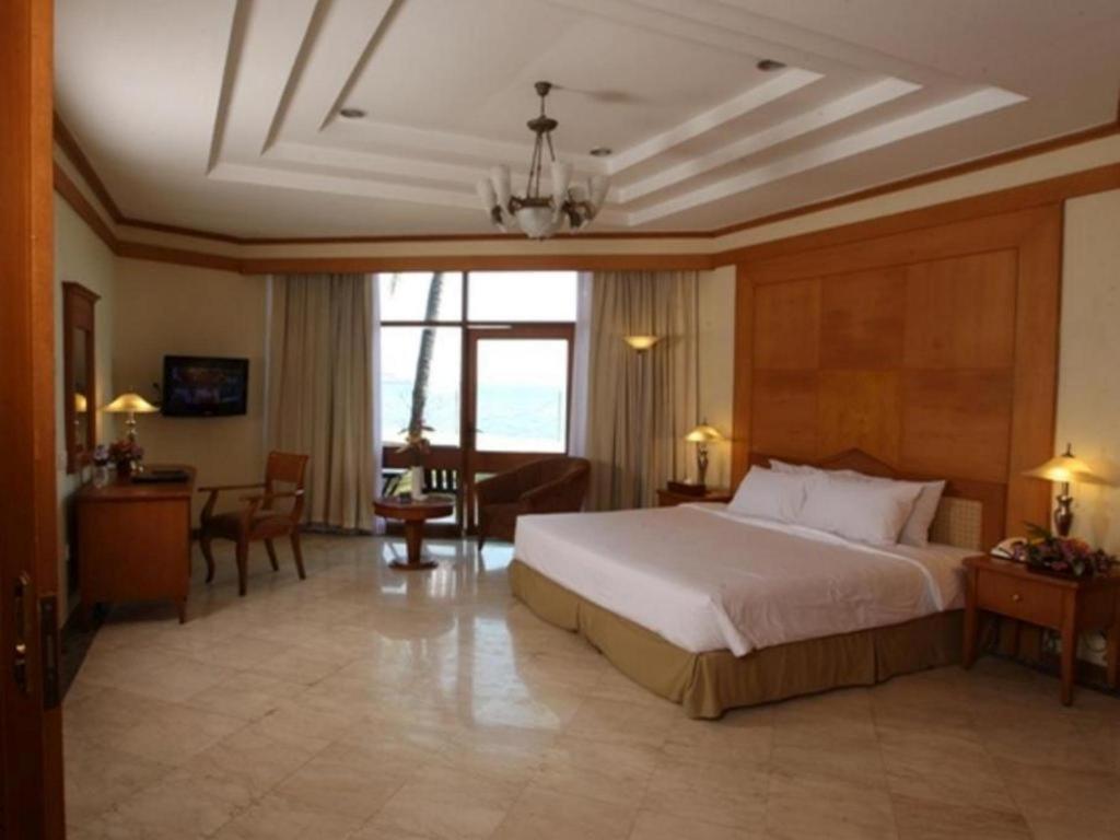 Makassar Golden Hotel Eksteriør billede