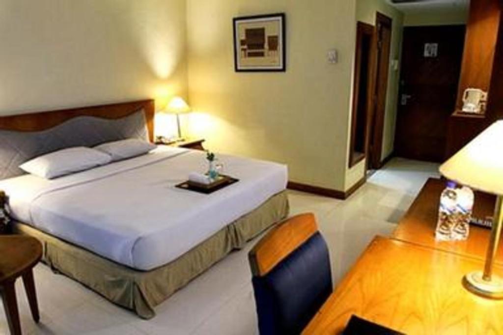 Makassar Golden Hotel Eksteriør billede