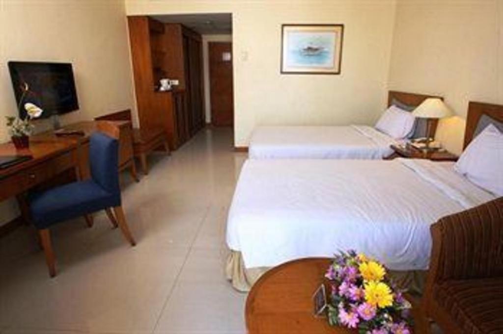 Makassar Golden Hotel Eksteriør billede