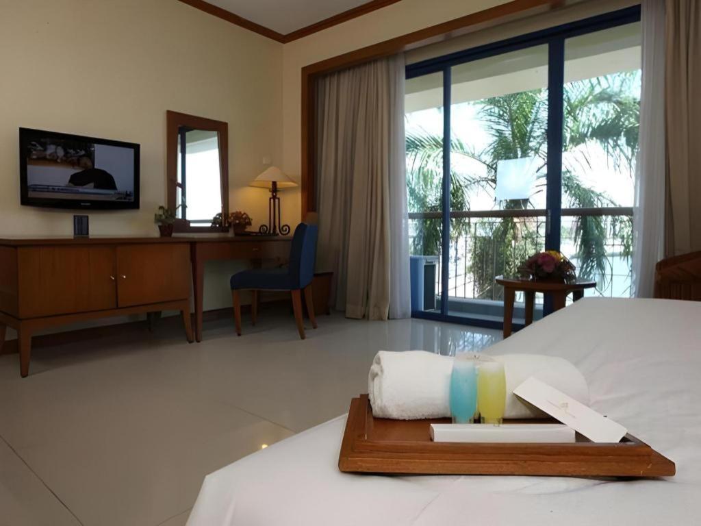 Makassar Golden Hotel Eksteriør billede